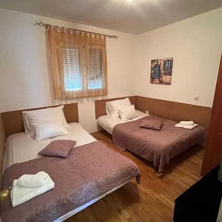 Apartment With Wifi - 24779 Makarska